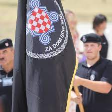 PAO JE ‘ZA DOM SPREMNI’! Udarili branitelja po džepu zbog HOS-ove kape. U presudi stoji da mu se opasna kapa mora oduzeti