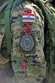 BRAVO, VOJNIČINO! Natporučnik Ivan spasio utopljenika: Ugledao ga zapetljanog u flaks i odmah reagirao