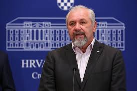 Silvano solira: Koliko bi penzići jadnije živjeli da ih 20 godina nije čuvao ovaj mladić?