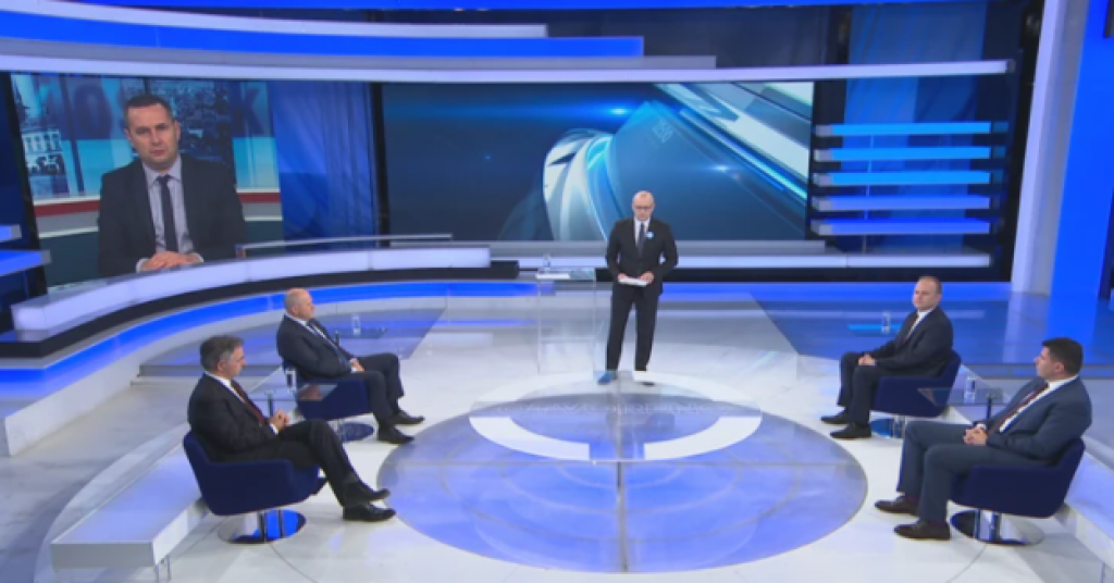 BURNO U OTVORENOM Grmoja Pupovca nazvao HDZ-ovcem ‘istočnog obreda‘, Palića pitao kad će izaći iz ormara. Pupovac: Vi ste besprizoran lik!