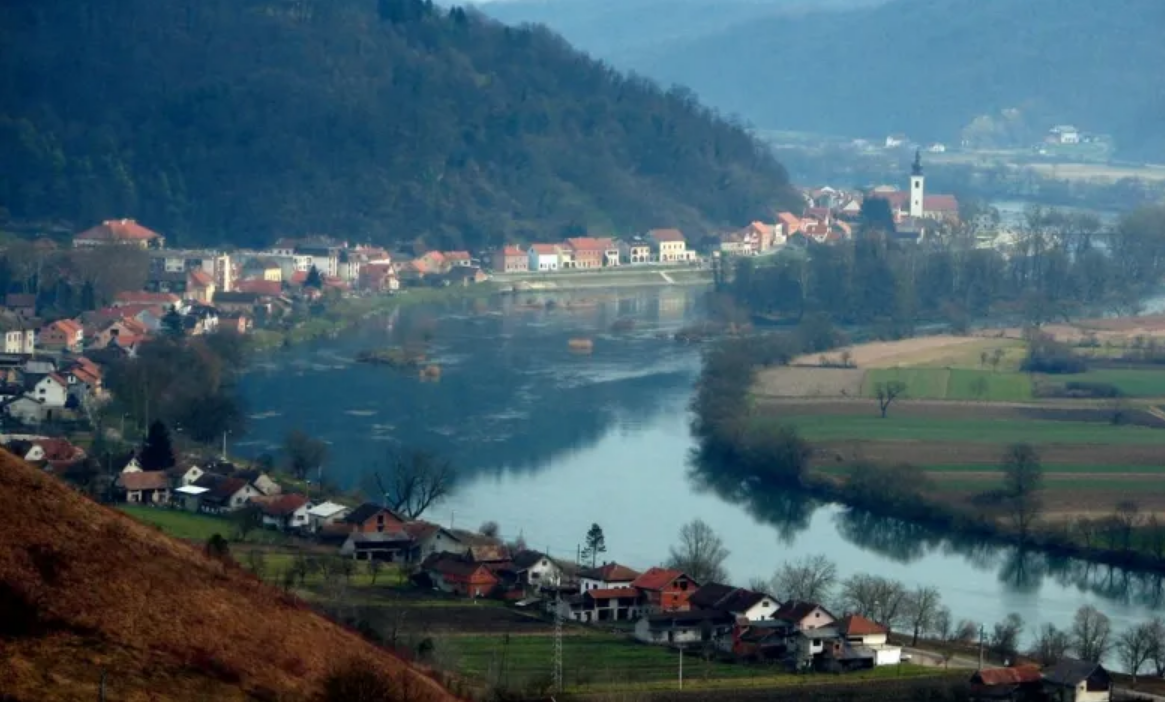 Kostajnica u sjeni Vukovara i Škabrnje: U kratkom roku pobijeno je oko 400 Hrvata