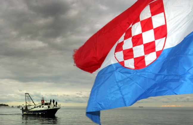 Proglašeni zastava i grb Republike Hrvatske (1990.)