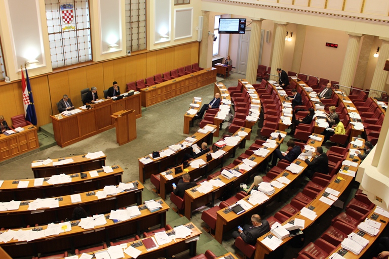 Saborski odbor odlučio: Zastupnicima ostaje naknada za odvojeni život