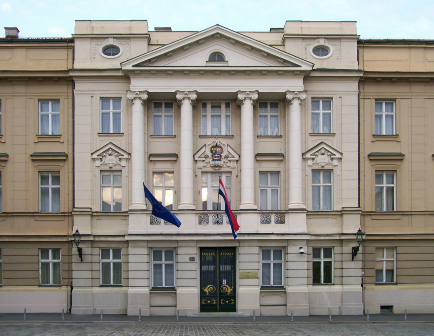 Sabor odao počast žrtvama komunističkog režima ubijenim bez suda