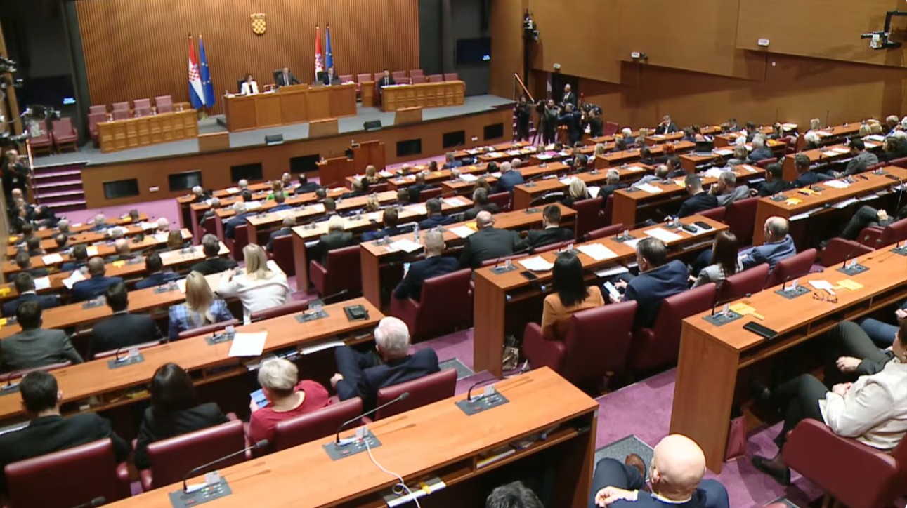 Alen Ružić izglasan za novog ministra, čini se da vladajuća većina ima jednu ‘ekstra ruku‘