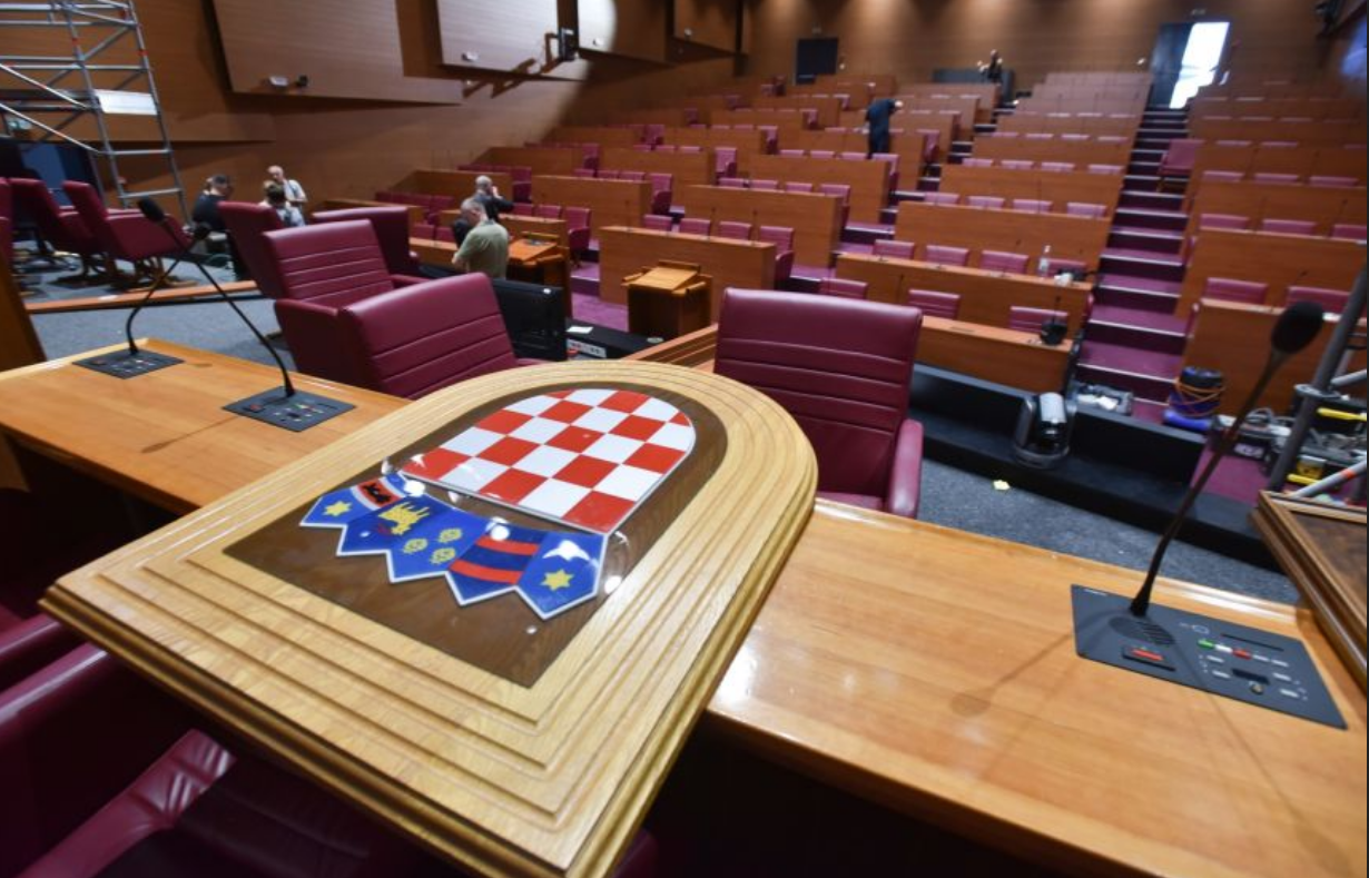 SDP neće isti dan glasati o opozivu Vlade i ustavnim sucima