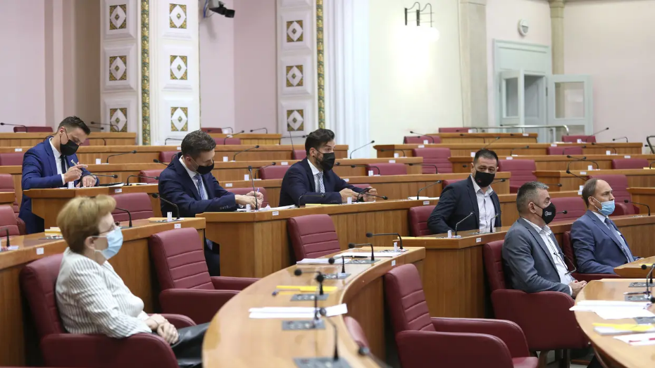 Odrade glasanje pa idu na odmor: Zastupnici se u saborske klupe vraćaju se za dva mjeseca