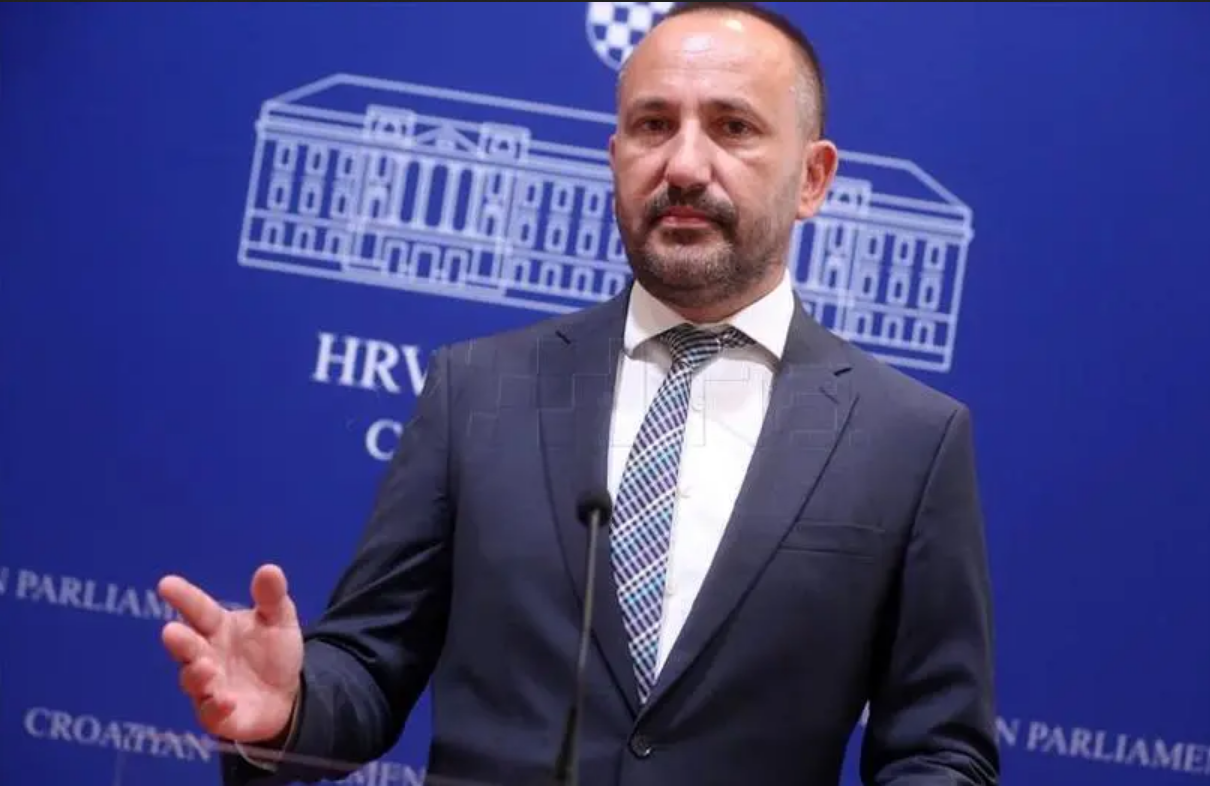 Zekanović o Raspudiću: On možda je elokventniji, možda i pametniji, ali nije vjerodostojan i to ga boli