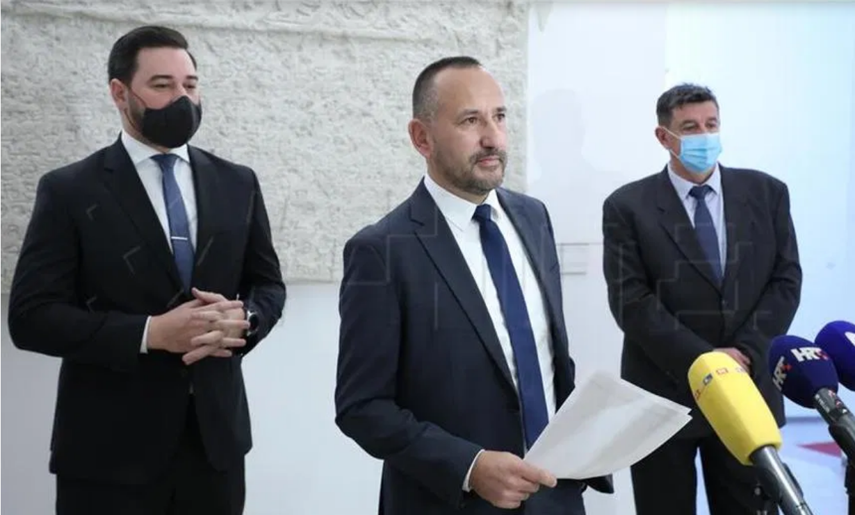Zekanović: Očekujemo potpise svih koji javno tvrde da život počinje od začeća