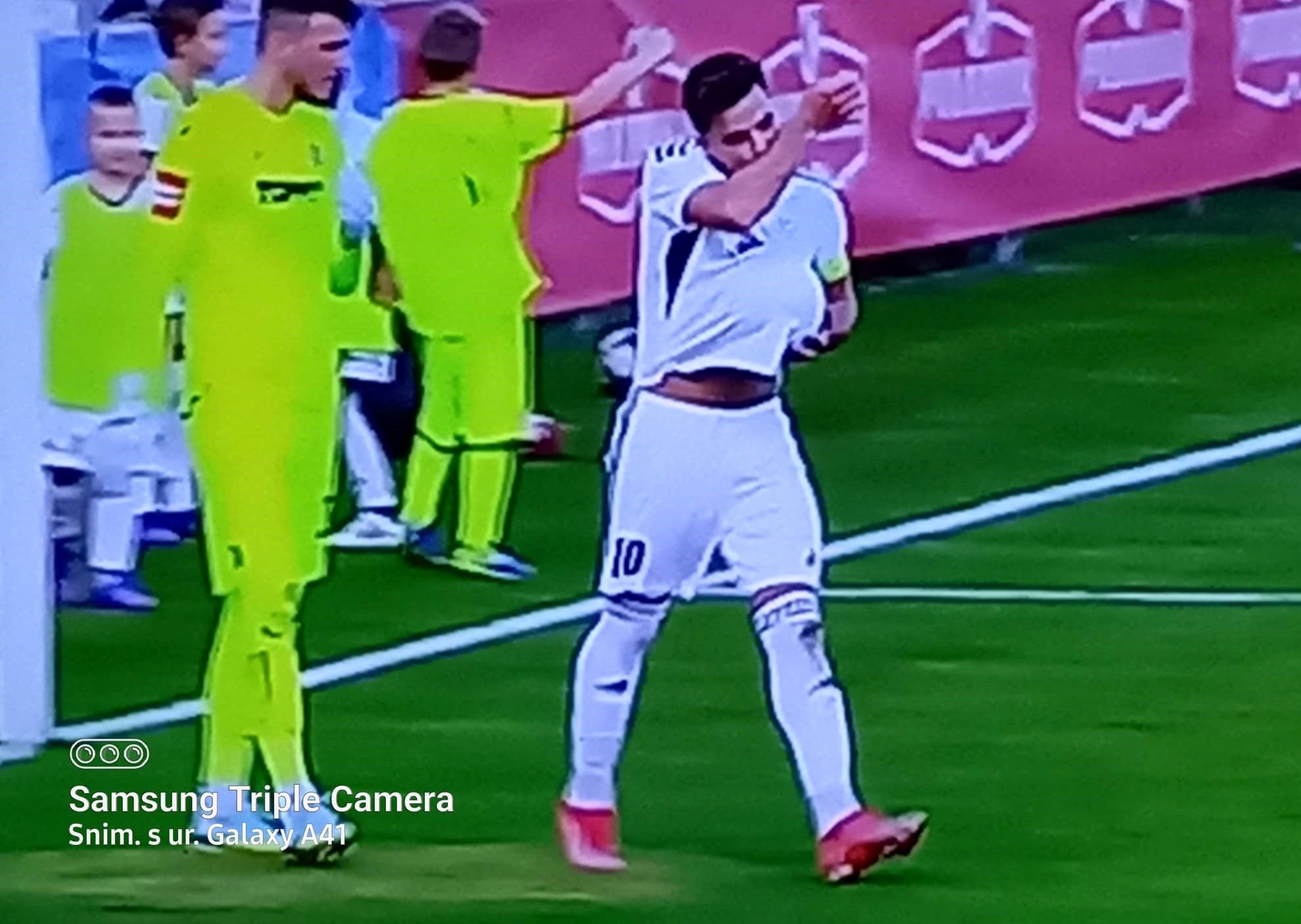 KUP HRVATSKE Hajduk prošao u Kupu u utakmici koja je imala sve - golove, crveni karton, prekid, penal, sjajnu atmosferu...