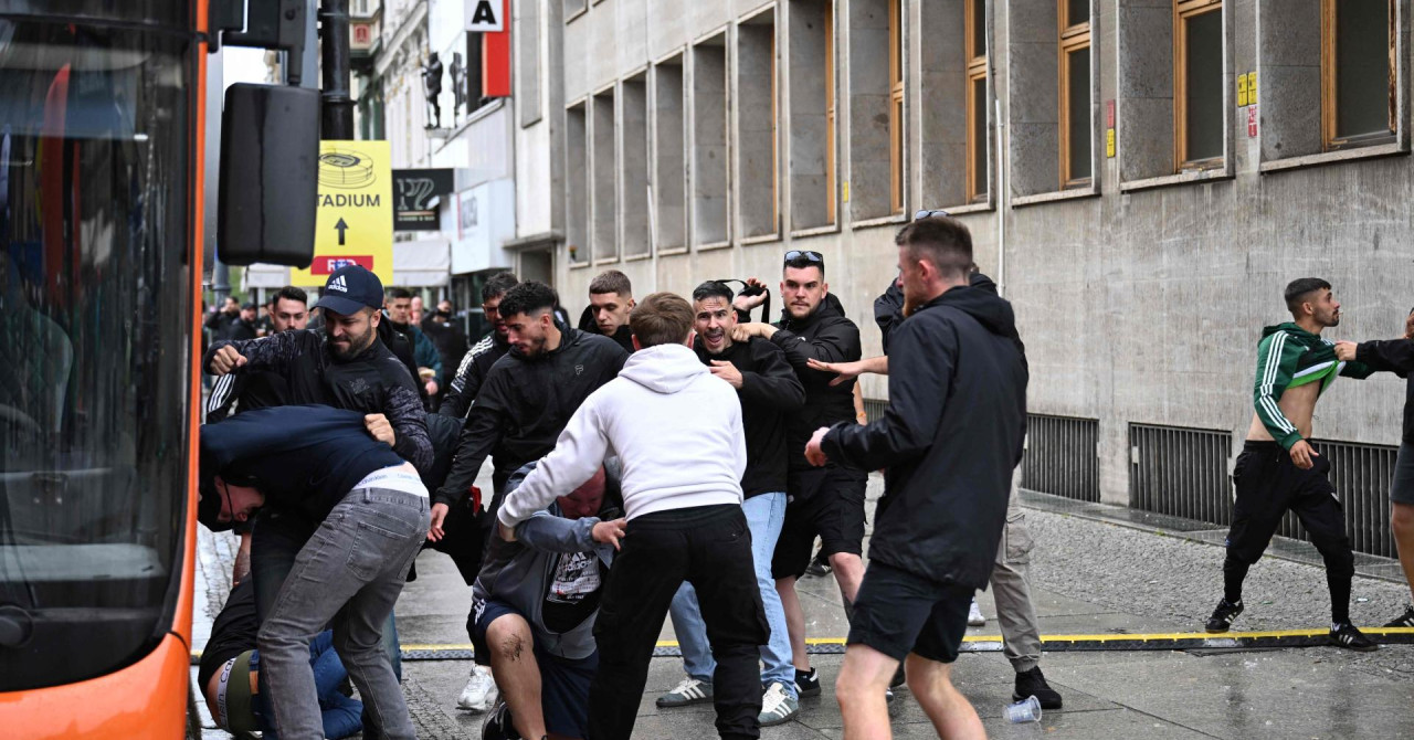 NAVIJAČKI NEREDI U POLJSKOJ Novi sukobi huligana uoči velikog finala, premijer zaprijetio: ‘Policija će biti još nemilosrdnija‘