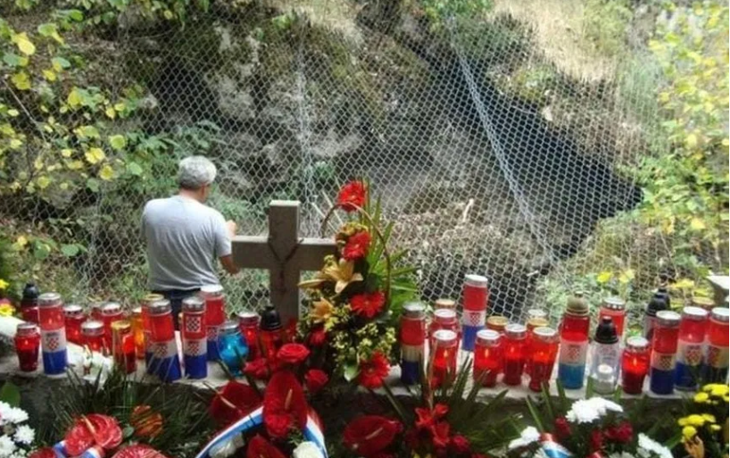 Sveta Misa zadušnica kod Husine jame na Vagnju