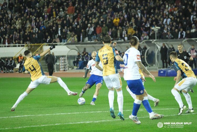 SHNL Rijeka na Poljudu  ostala neporažena i zadržala prvo mjesto