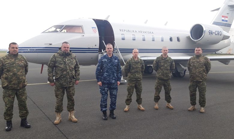 VLADIN ZRAKOPLOV ODLETIO U LITVU Medicinski tim HV-a otišao pomoći hrvatskim vojnicima oboljelima od koronavirusa