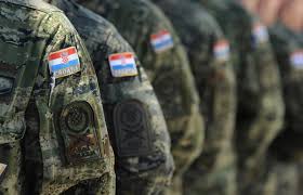 Novi skalndal u Hrvatskoj vojsci: Devet vojnika suspendirano, večernje sate u bazi Divulje kratili alkoholom