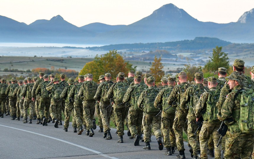 Grmoja: Vojska treba odmah izaći na hrvatsku granicu