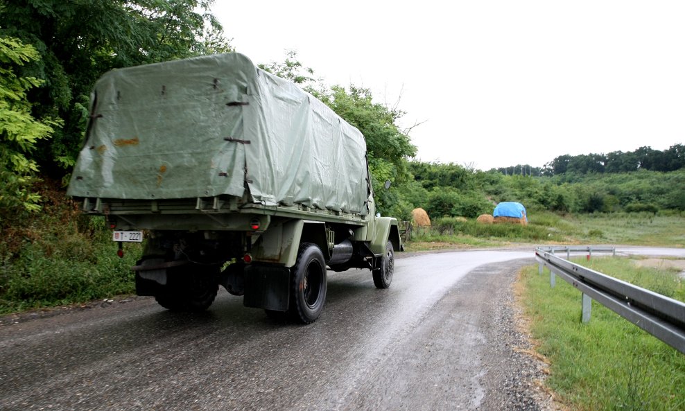 Preminuo mladi vojnik kojeg je u Petrinji prignječio vojni kamion