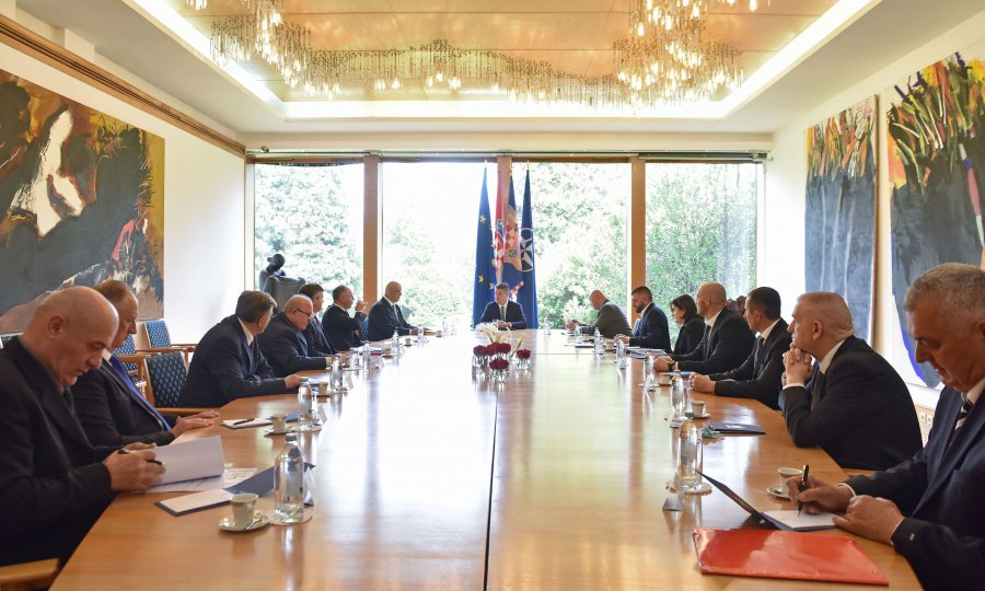 Milanović primio umirovljene časnike HVO-a, među njima Rojsa i Blaškića