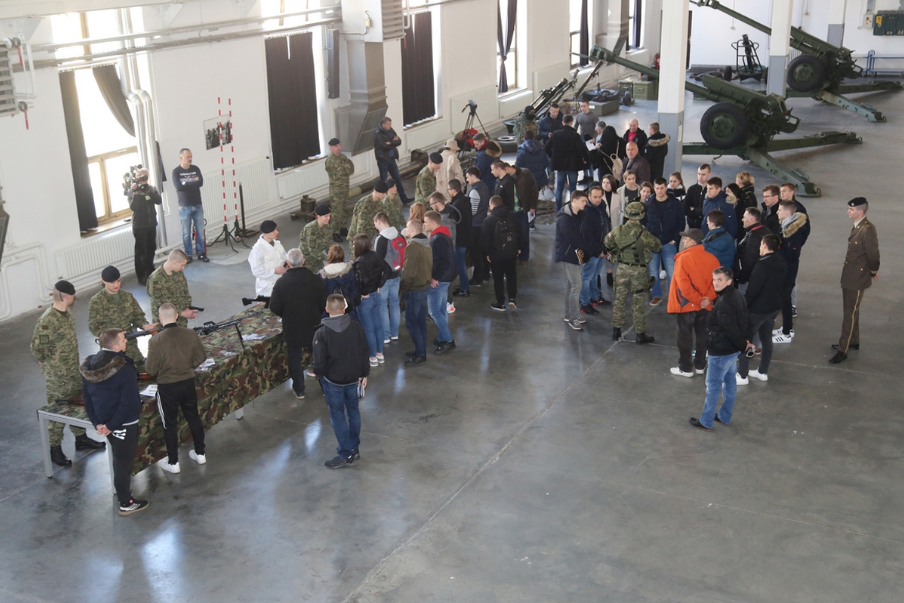 FOTO Održan Dan otvorenih vrata Hrvatskog vojnog učilišta 'Dr. Franjo Tuđman'