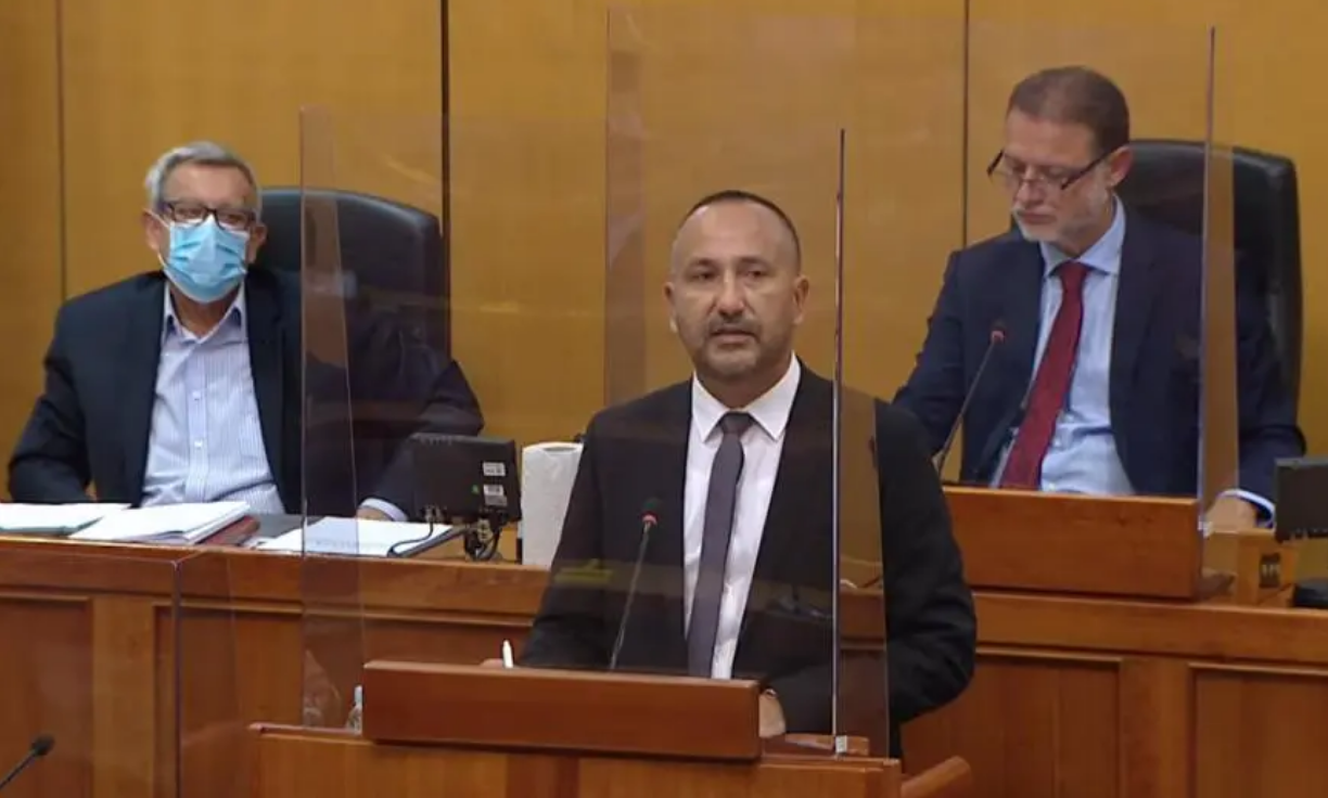 Hrvoje Zekanović: 60 posto cijene goriva otpada na trošarine, smanjite ih