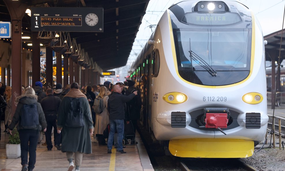 HŽ kupuje 13 vlakova za više od sto milijuna eura. Evo gdje će prometovati