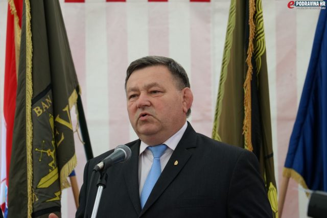 Danas svoj rođendan slavi hrvatski heroj, general-pukovnik Mladen Markač. Generale, sretan Vam rođendan!
