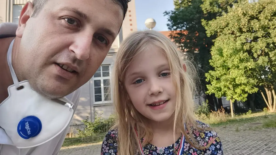 Bajkeri za Kiaru: Ona nas treba