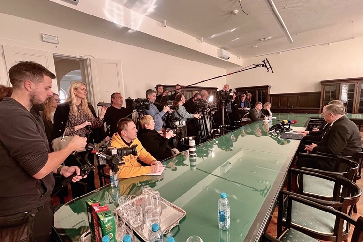 Trideset i četiri godine dug put od bolnice do Memorijalnog groblja: 'Mraki, pazi mi na sina'