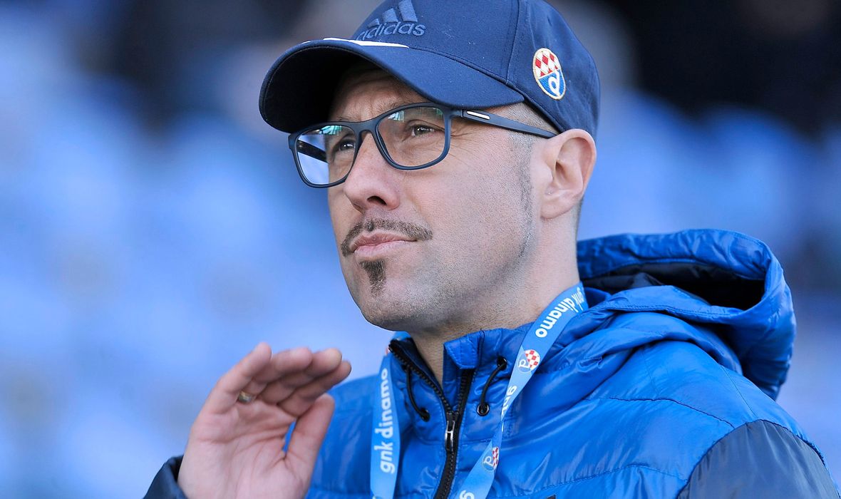 TVORAC MODROG ČUDA NAKON TEŠKOG ŽDRIJEBA PORUČIO: 'NEMA PREDAJE!' Trener mladih dinamovaca želi uzvratiti velikanu: 'Kod nas je motiv najveći mogući'