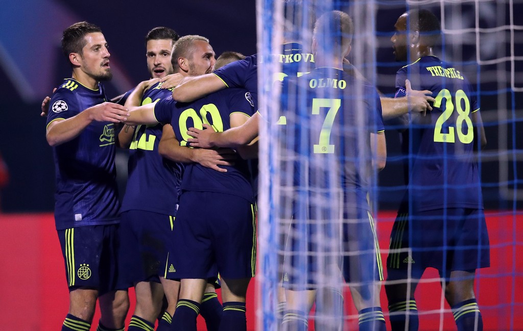 RASPLET KRIZE NA MAKSIMIRU: DINAMOVCI POČELI POTPISIVATI UGOVORE O SMANJENJU PLAĆA