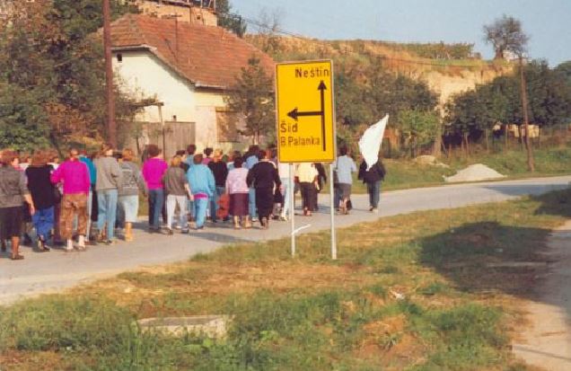 DAN KADA JE JNA IZ ILOKA PROTJERALA HRVATE: Sa vrećicama u rukama otišlo ih je 8 tisuća. Oni koji su ostali – ubijeni su.