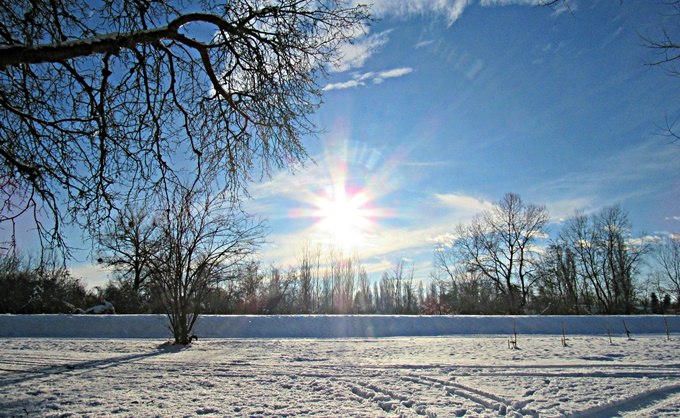 Sunčano, na Jadranu postupno slabljenje vjetra tijekom dana
