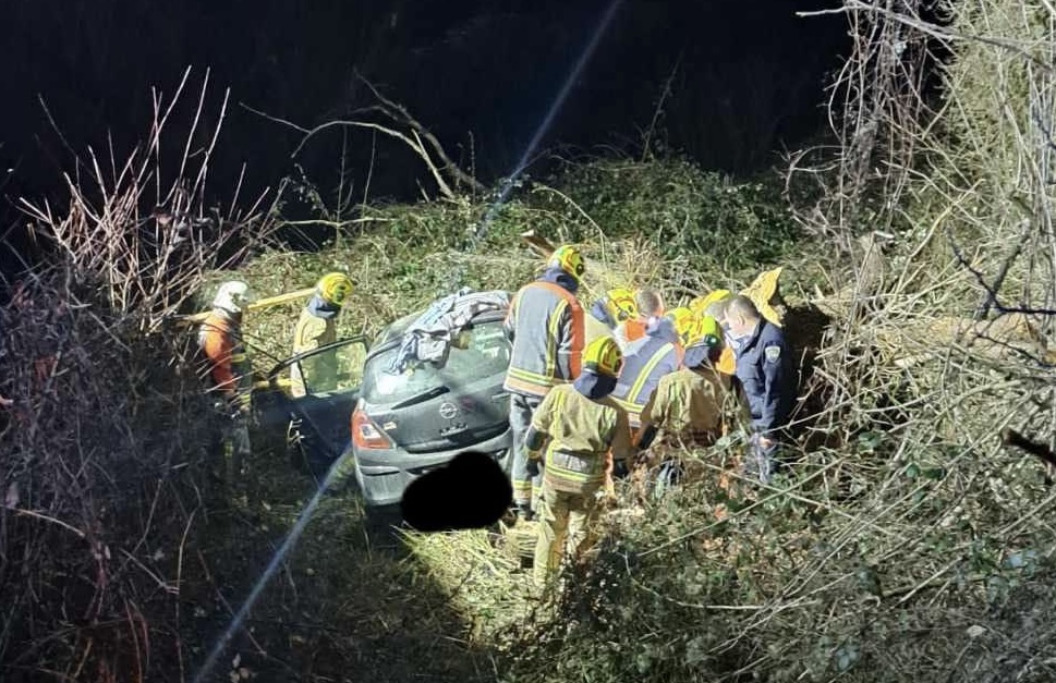 Detalji nesreće kod Ludbrega: Auto sletio s mosta, vatrogasci su izvlačili vozača i putnicu