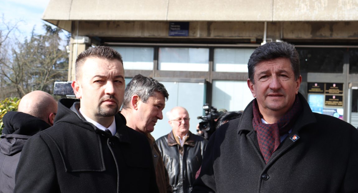 SUVERENISTI ĆE TRAŽITI OPOZIV MILANOVIĆA: “Krši Ustav, ponaša se kao šerif na Divljem zapadu”