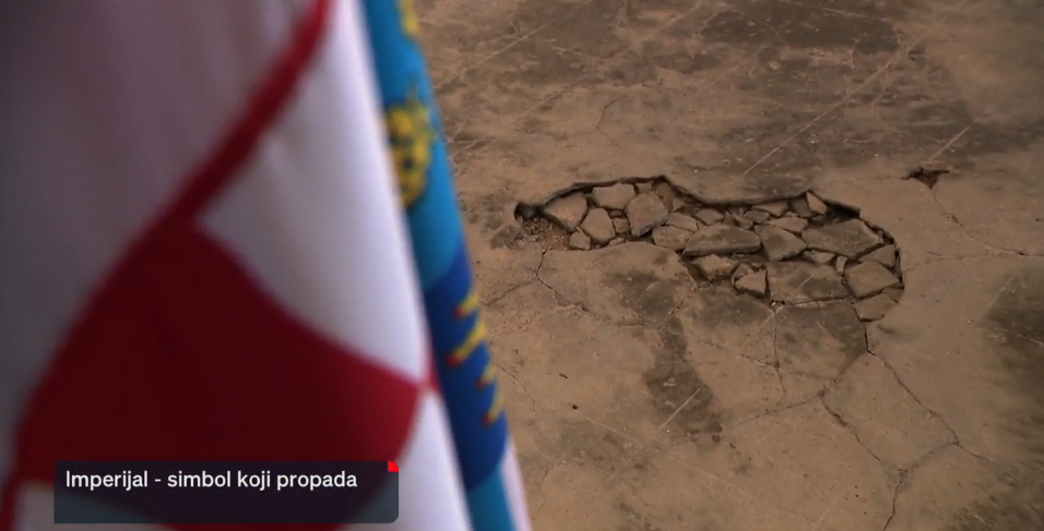 Simbol obrane koji propada: "Unutra moramo ići u gumenim čizmama"