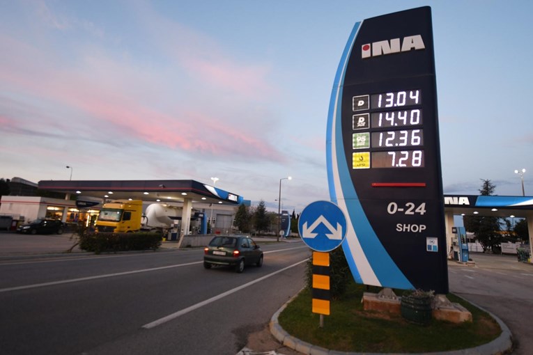 NOVI UDAR Od utorka cijena dizela raste za kunu i pol po litri, benzina za 70 lipa?