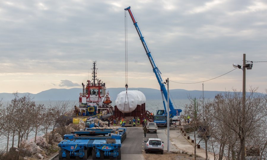 Broj zaposlenih u industriji pao na mjesečnoj i godišnjoj razini