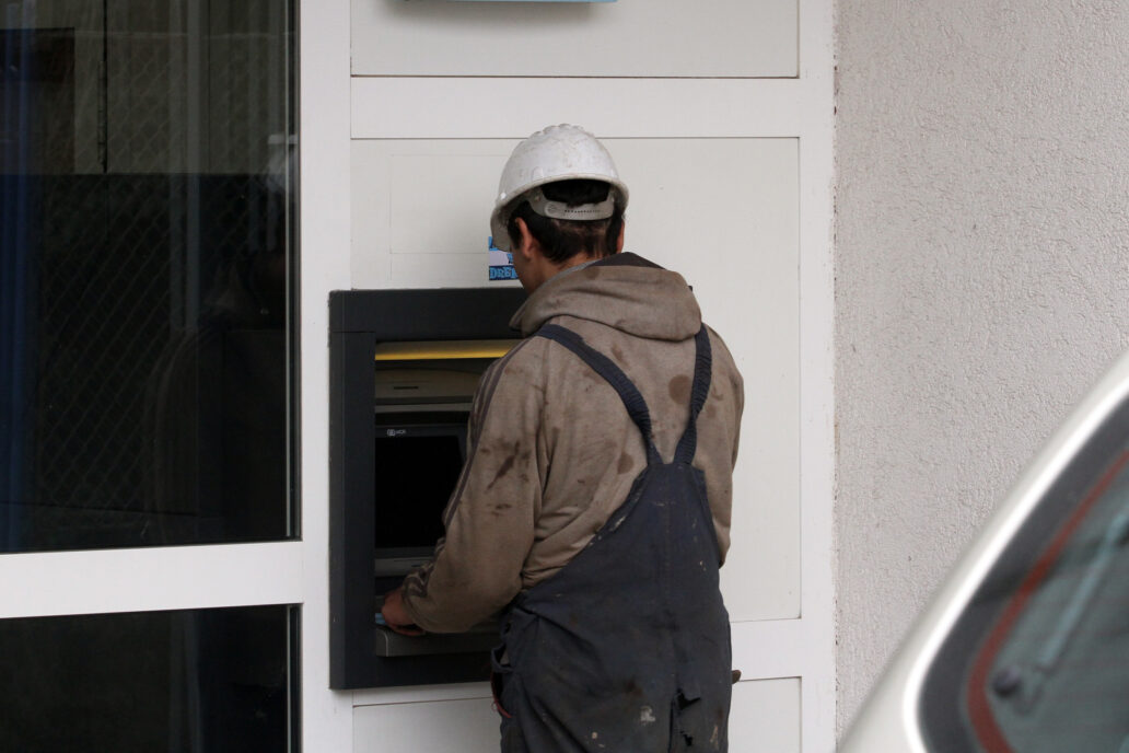 Koliko nam je zaista pala kupovna moć? Dijelu radnika inflacija je već pojela – jednu plaću