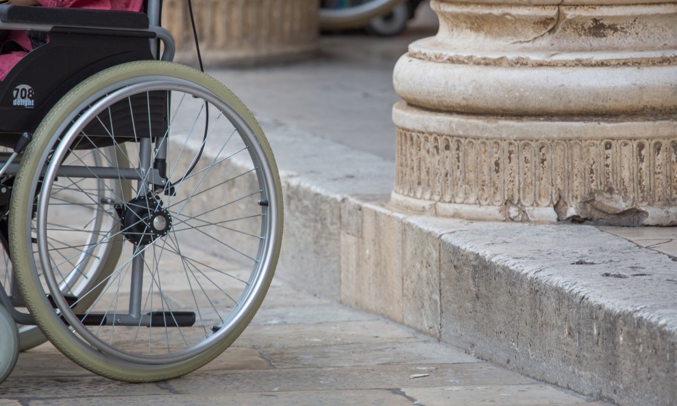 Svaka četvrta osoba s invaliditetom u Europi krpa kraj s krajem. Zabrinjava i situacija u Hrvatskoj
