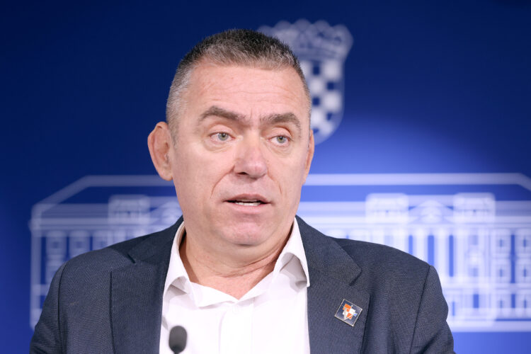 Mlinarić: Agresorski vojnici dobili su odštetu, hrvatski logoraši nisu dobili apsolutno ništa