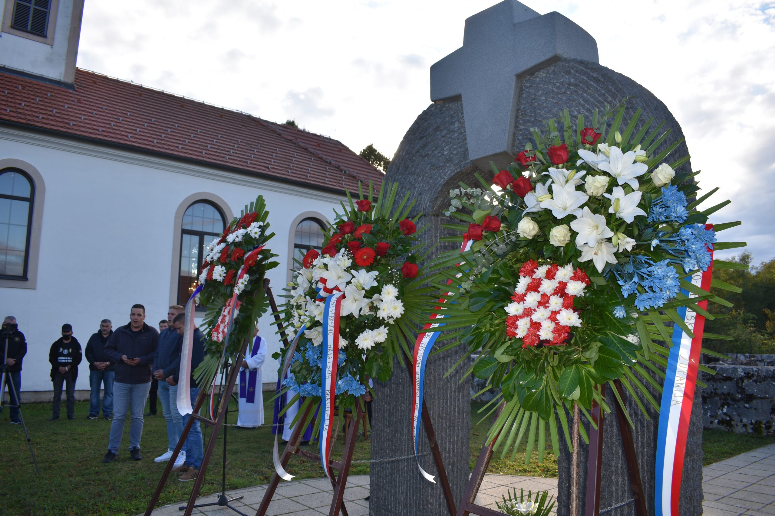 30 godina od nekažnjenog masovnog zločina srpskih terorista nad Hrvatima u Širokoj Kuli