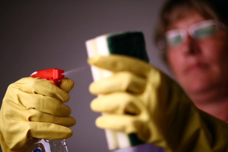 Školske spremačice postale najtraženiji kadar u prosvjeti, velika potražnja i za domarima