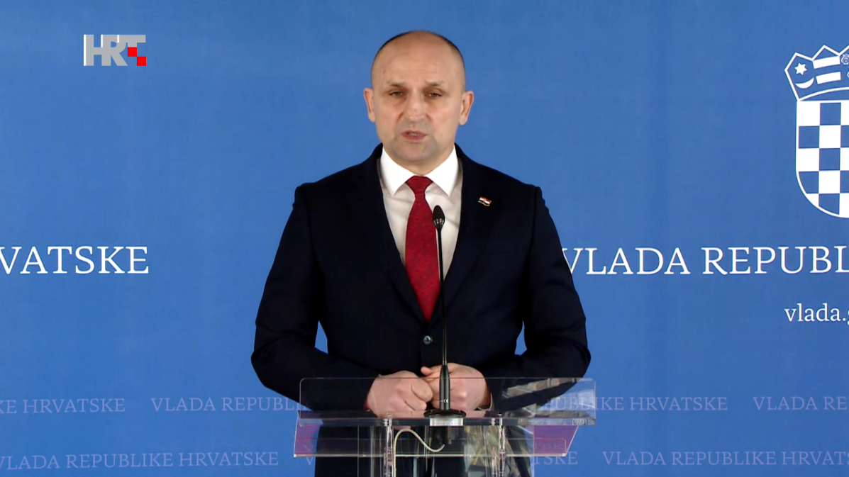 Anušić: Neprihvatljivo je da o evakuaciji naših vojnika saznajem iz medija