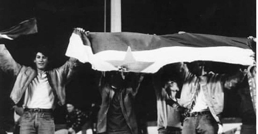 Na današnji dan 1990. godine Torcida na Poljudu zapalila ‘jugoslavensku’ zastavu (VIDEO)