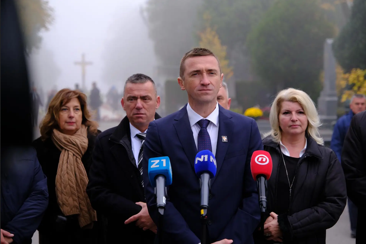 Izaslanstvo DP-a na Mirogoju i Medvedgradu položilo vijence