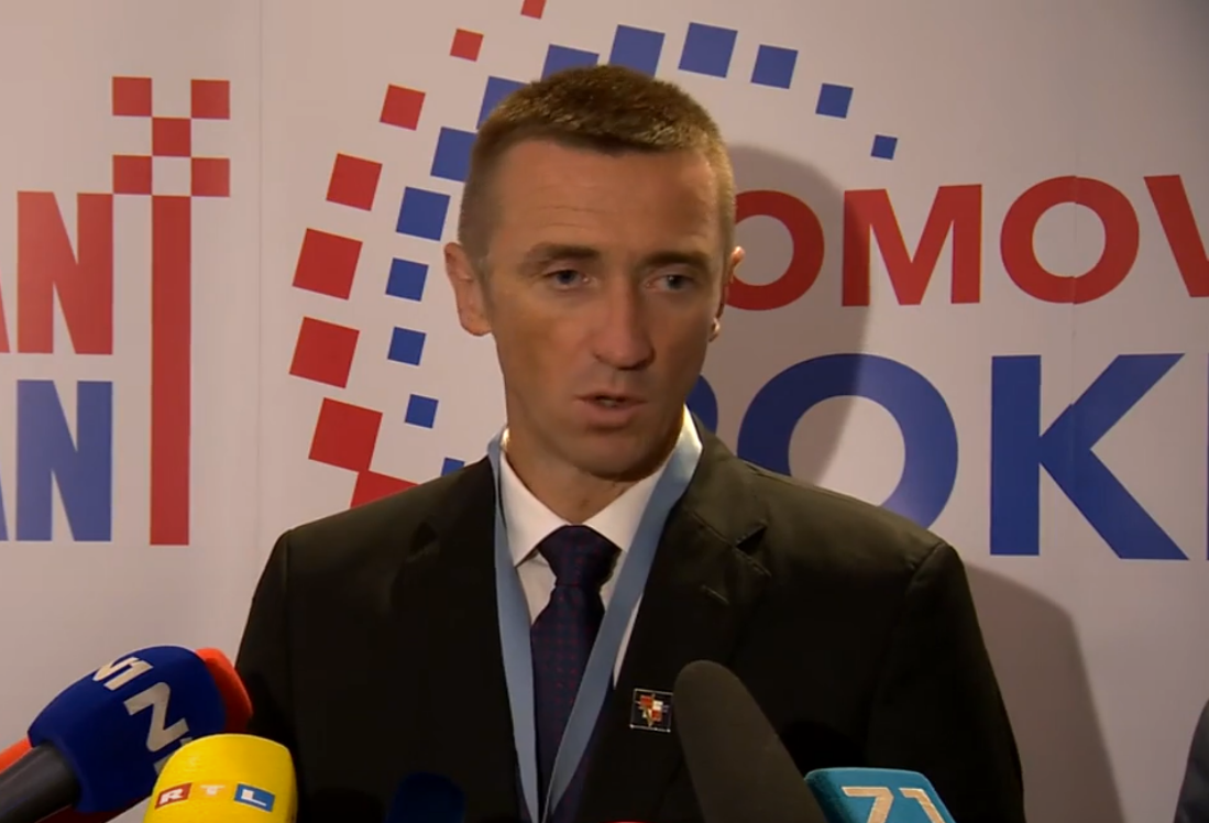 Stranka u raskolu: Penava ponovo izabran, Radić i pristaše napustili Izborni sabor