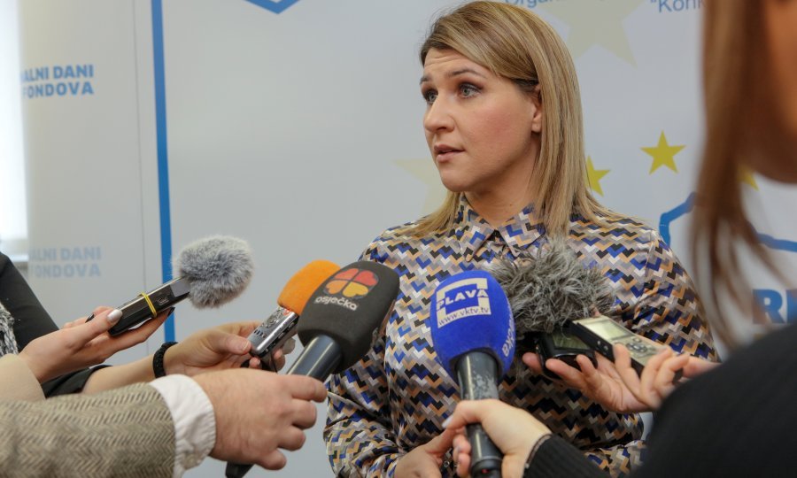 Zamjenica vukovarskog gradonačelnika o bacanju vijenca u Dunav u spomen na ubijene Srbe: Osjećam se izdano i prodano!