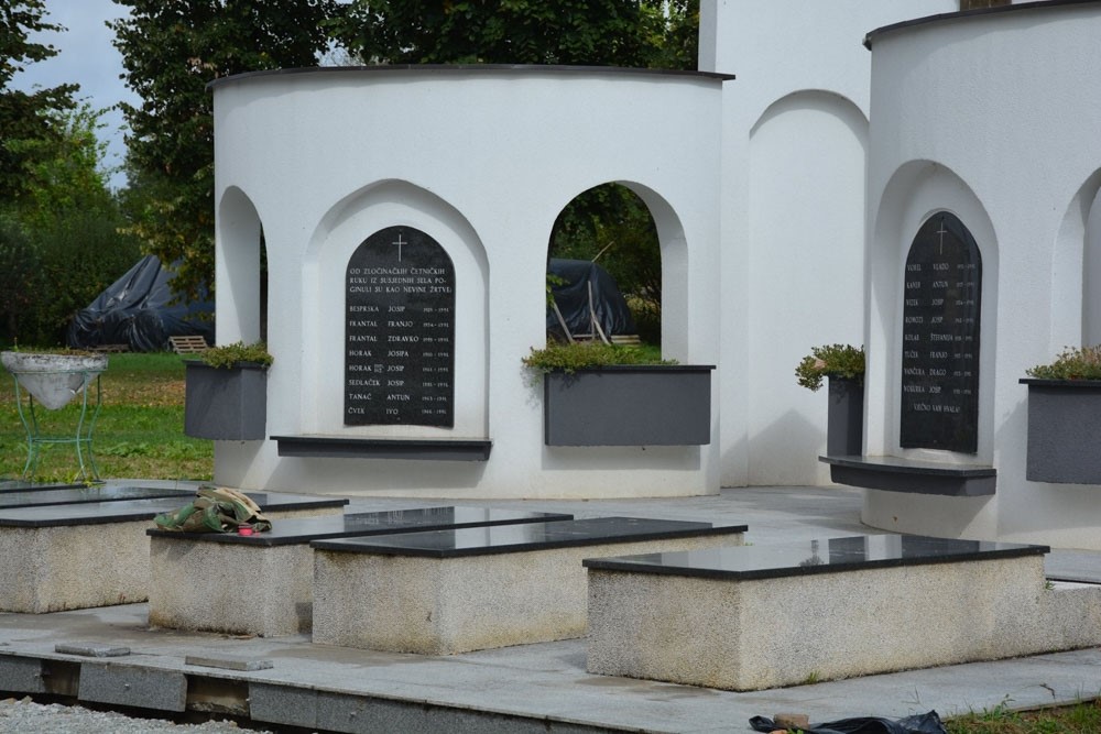 POKOLJ NAD ČESIMA U IVANOVOM SELU, 21. RUJNA 1991. GODINE