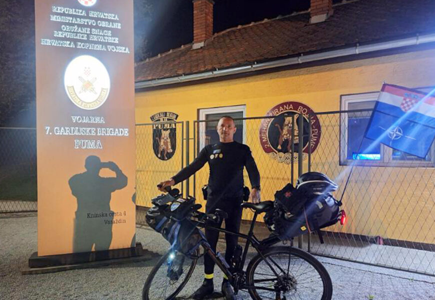Pripadnik HV-a biciklom od Varaždina do Bruxellesa