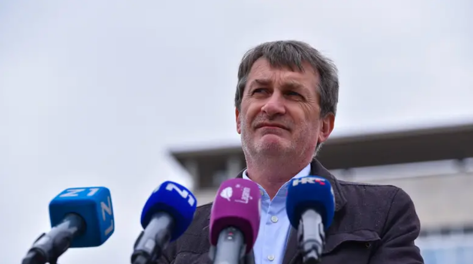 Relković: Mi smo grad koji napola živi nakon potresa